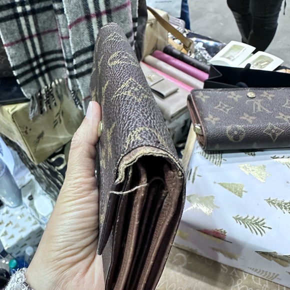 Louis Vuitton wallet - Picture 4 of 5